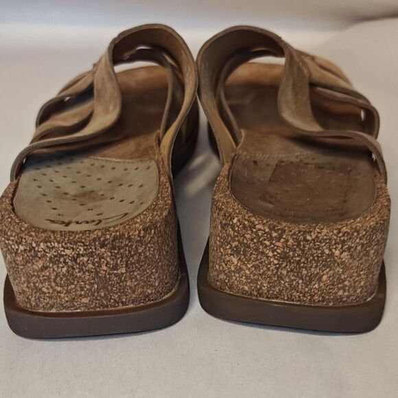 Clarks Greige Nub Mendocino Natural Slip on Sandals Size 6 M Strappy Cork - Picture 5 of 11